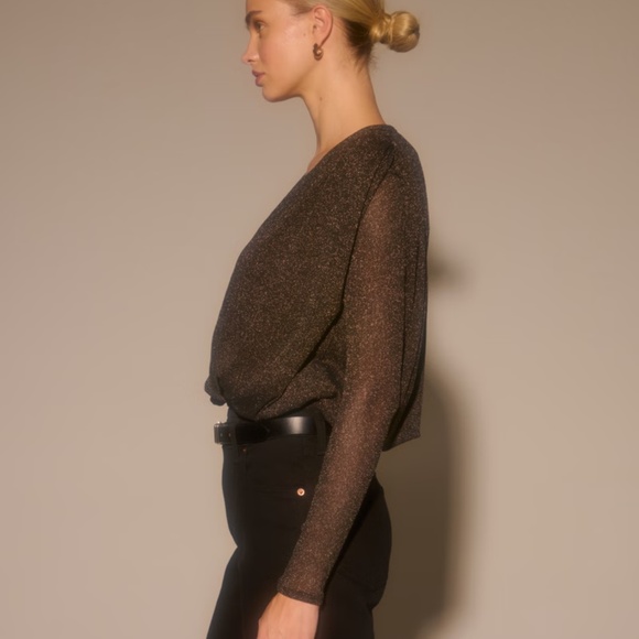 Abercrombie Long-Sleeve Draped Deep-V Bodysuit - Picture 3 of 9